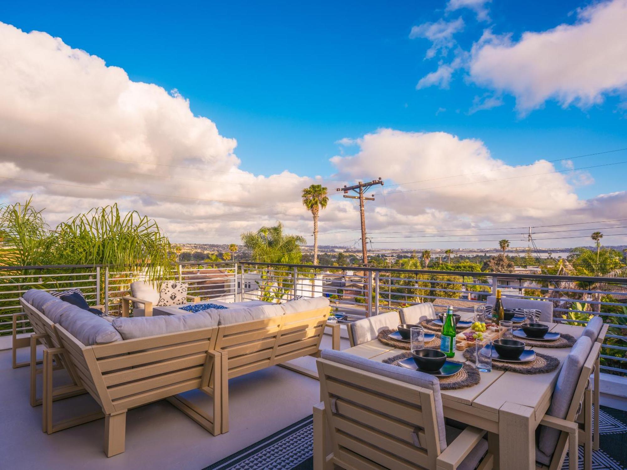 Luxury Pool, Spa, Swim Up Bar And Bay Views Villa