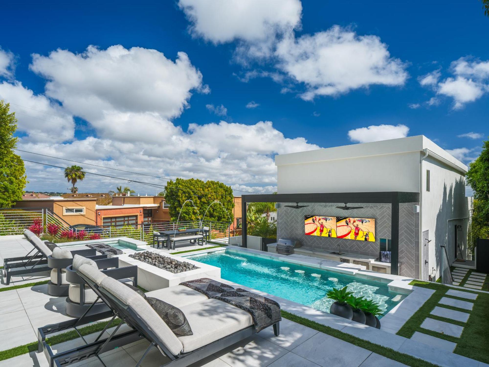Villa Luxury Pool, Spa, Swim Up Bar And Bay Views *