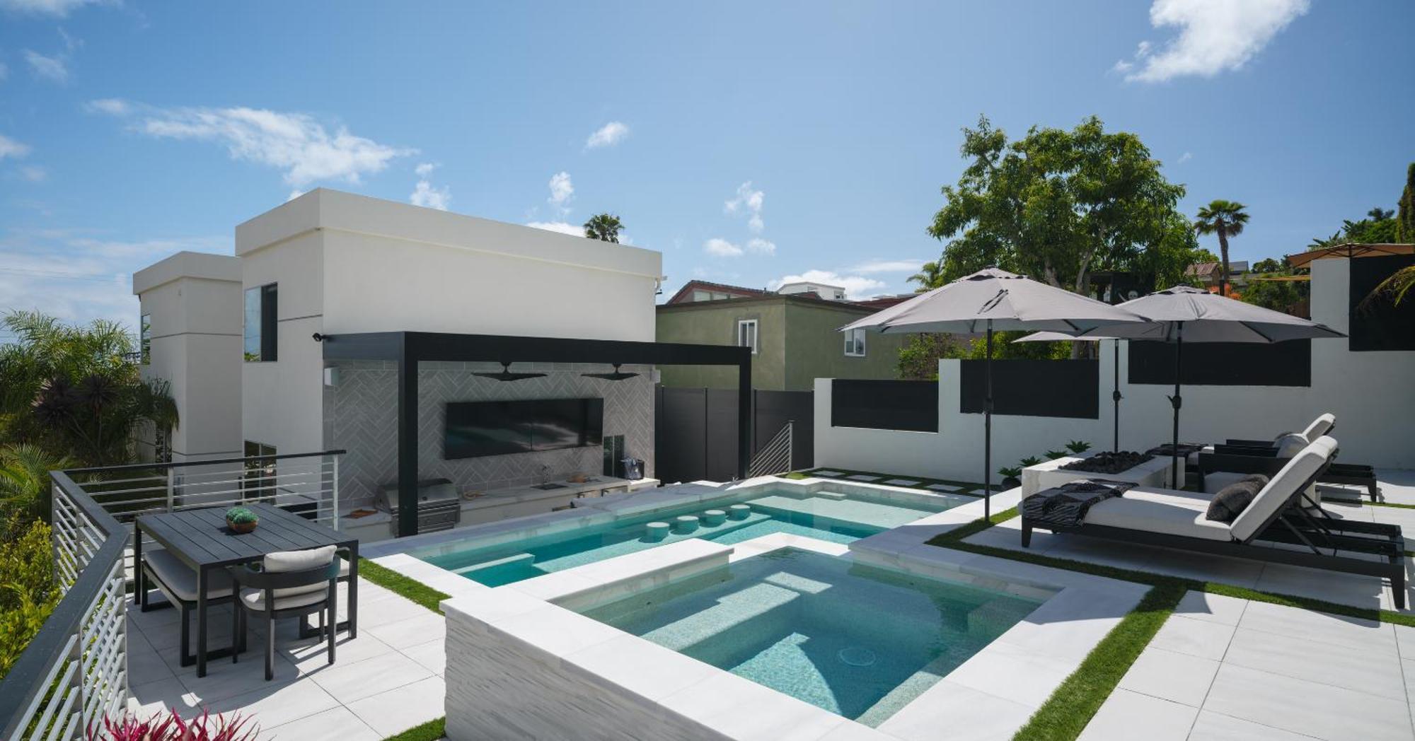 Luxury Pool, Spa, Swim Up Bar And Bay Views Pousada